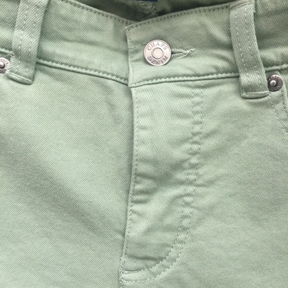 Chaps Flag Lake Pale Aloe Midrise Slimfit Capri Jeans - Picture 3 of 11